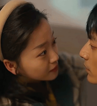 她开始慢迎迎合徐平雪第，这是为什么呢？